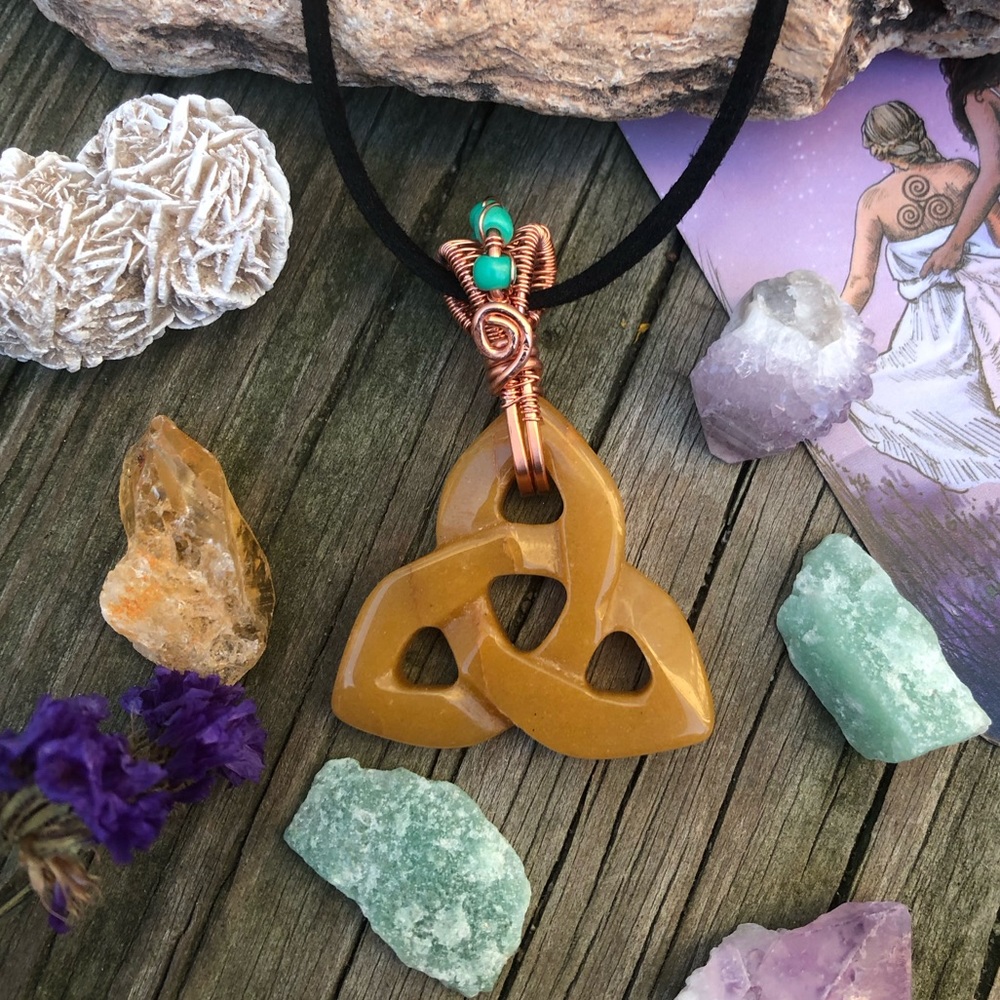 Yellow Jade Triquetra Celtic Knot Carved Crystal Stone Pendant Necklace
